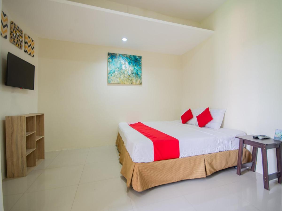 Oyo 707-908 Salinas Suites Cebu Buitenkant foto