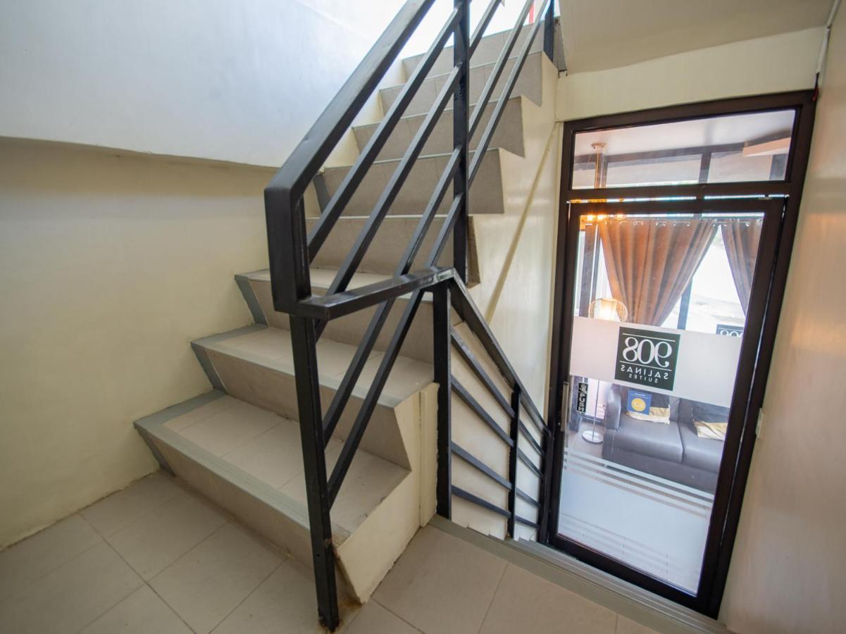 Oyo 707-908 Salinas Suites Cebu Buitenkant foto